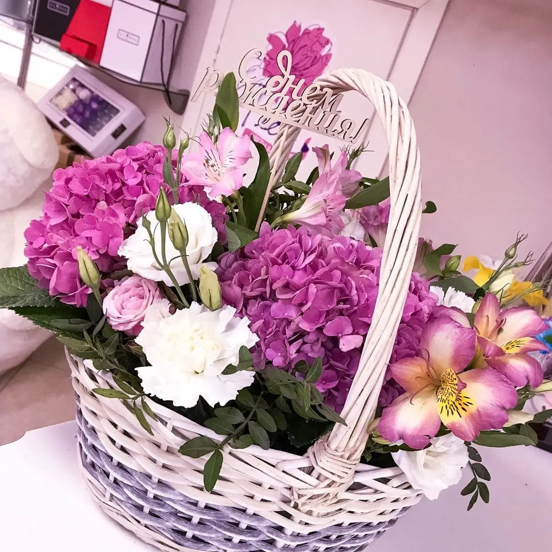 گل آرایی سبد عروس