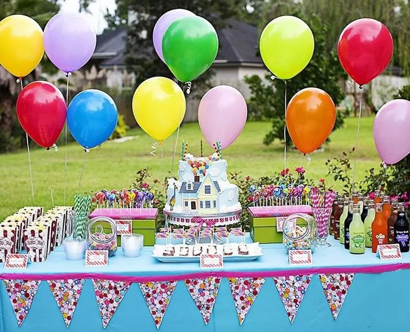 گل آرایی میز تولد کودک