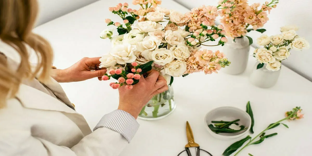 نقش گل آرایی در شادابی