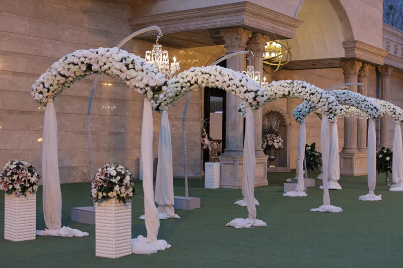 گل آرایی ورودی سالن عروسی