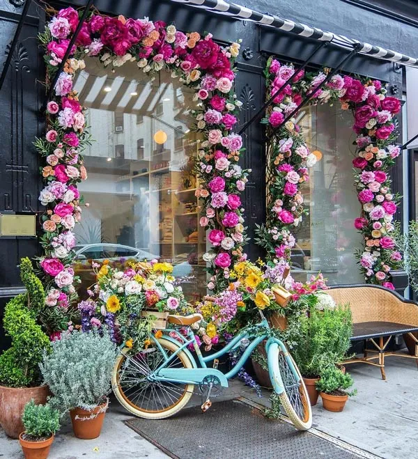 گل آرایی ویترین