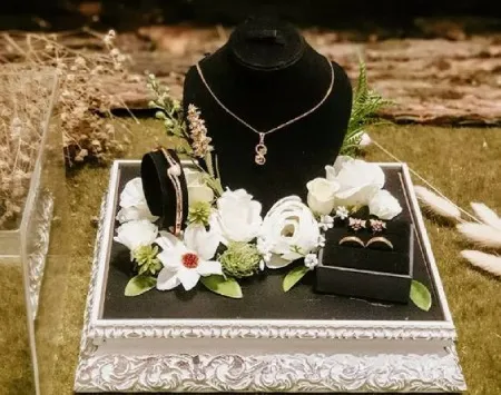 گل آرایی سرویس طلا